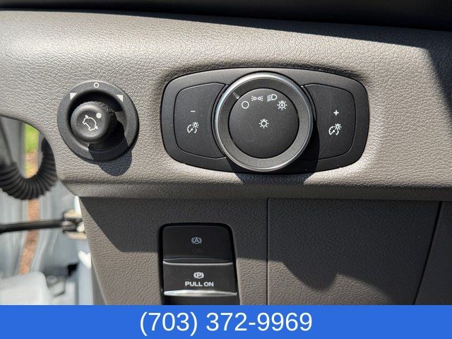 New 2025 Oxford White Ford Base image 33