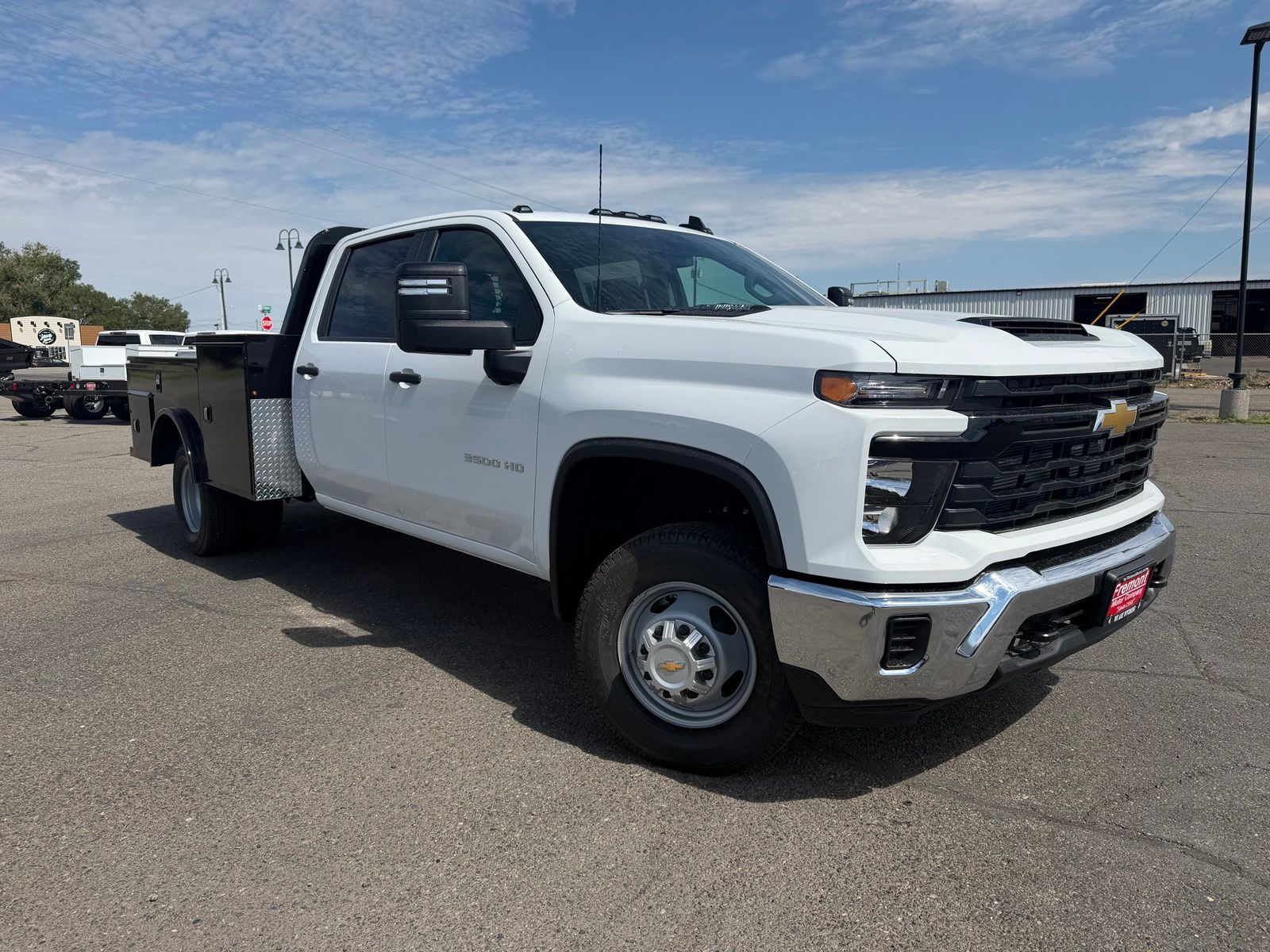 Summit White 2026 Chevrolet Silverado 3500HD Pickup Truck Four-Wheel Drive Automatic
