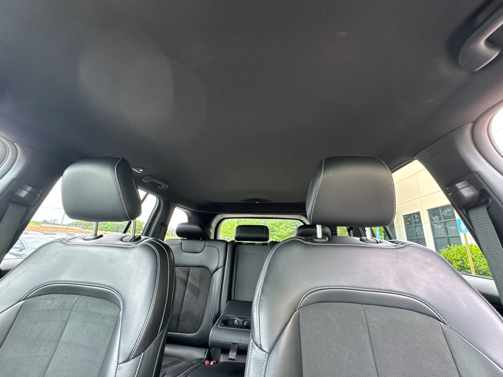 Used 2025 Black Jeep Altitude image 31