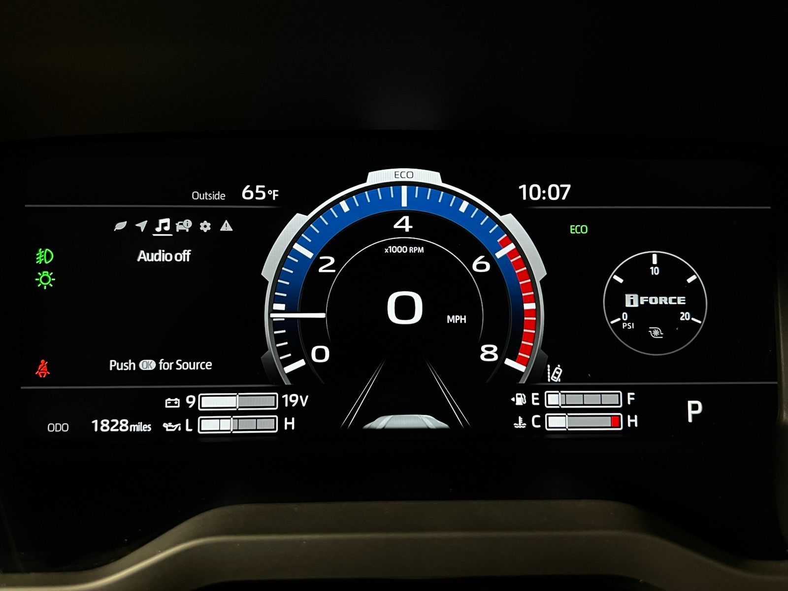 Thumbnail: 2023 Toyota Tundra - 16