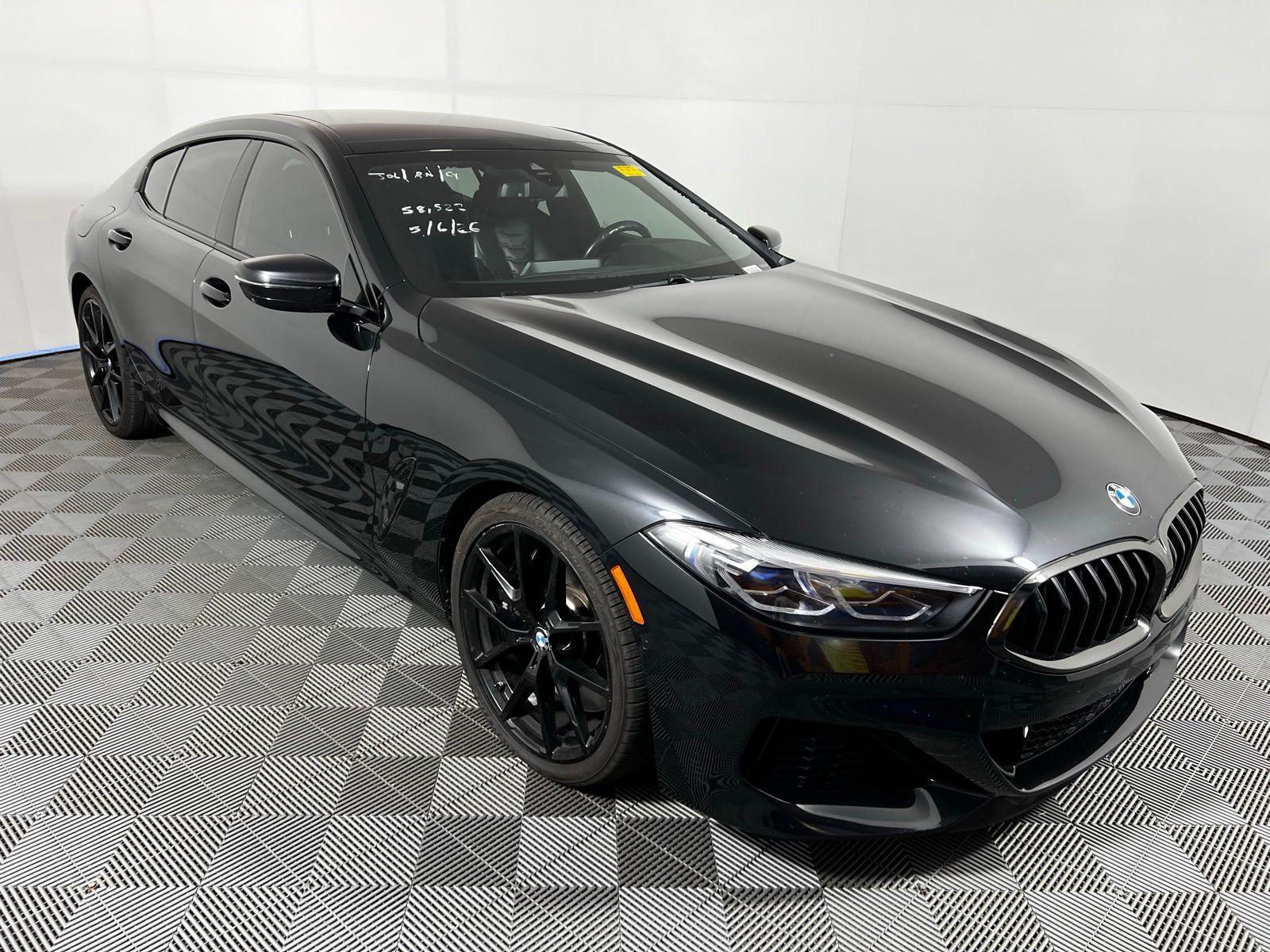 Thumbnail: 2021 BMW 8 Series - 2