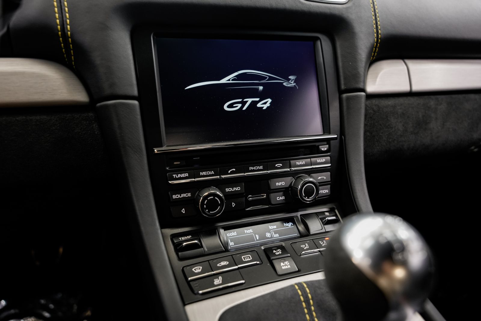 2016 Porsche Cayman GT4 — photo 12
