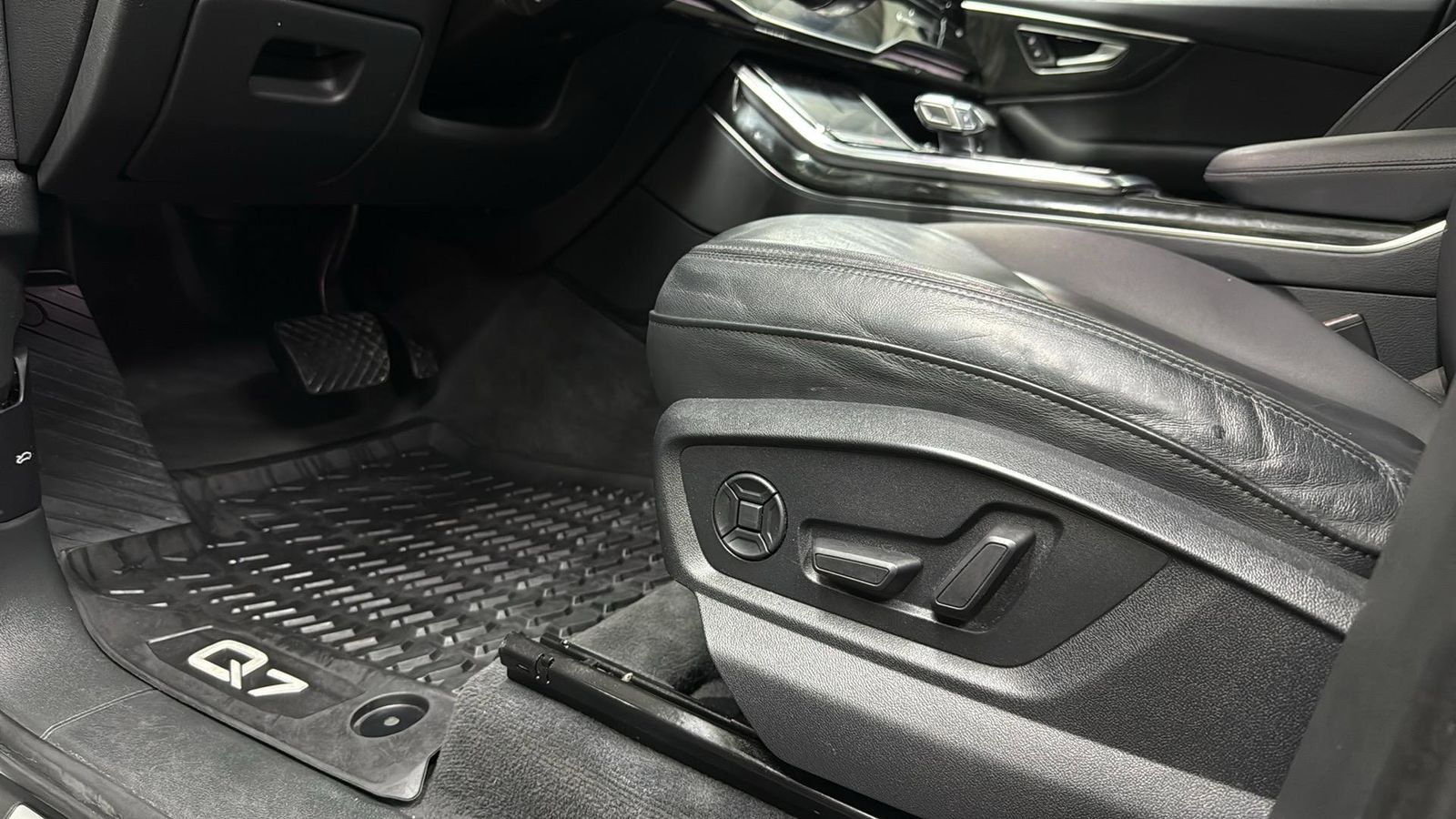 Used Car 2020 Audi Q7  55 Premium Plus For Sale Under $25,000 In Austin, Texas