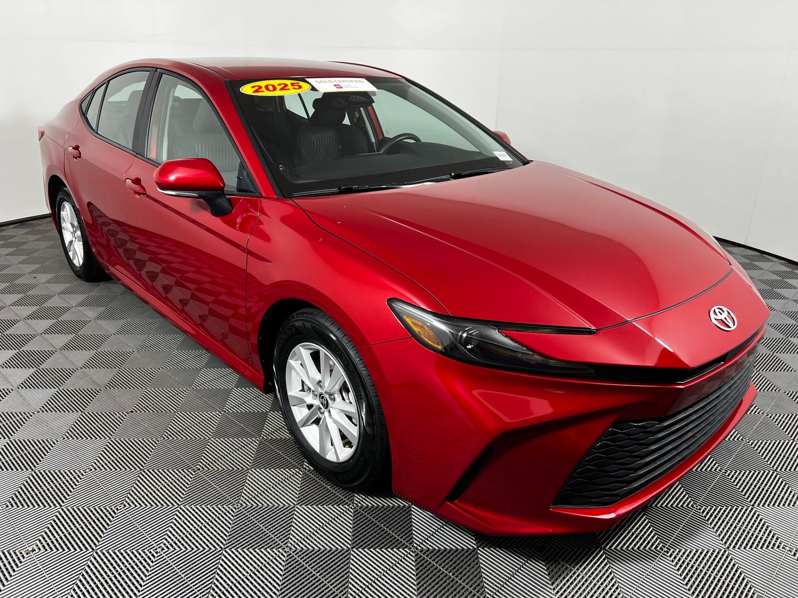 Thumbnail: 2025 Toyota Camry - 3