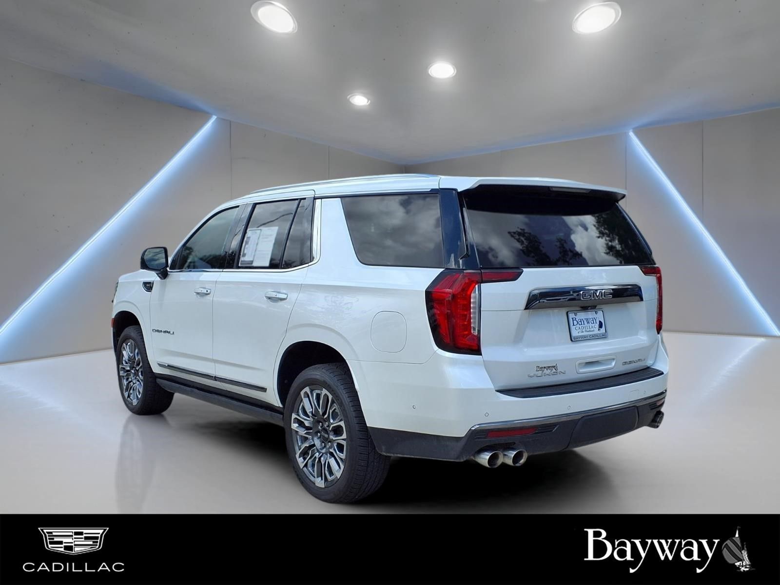 2023 GMC Yukon Denali Ultimate White at DeMontrond Auto Country