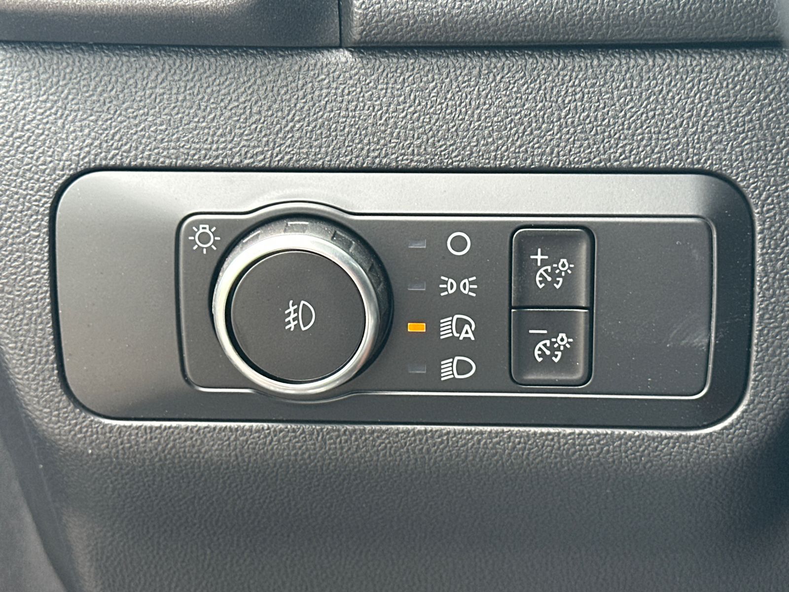 New 2026 Azure Gray Metallic Tri-Coat Ford Badlands® image 32