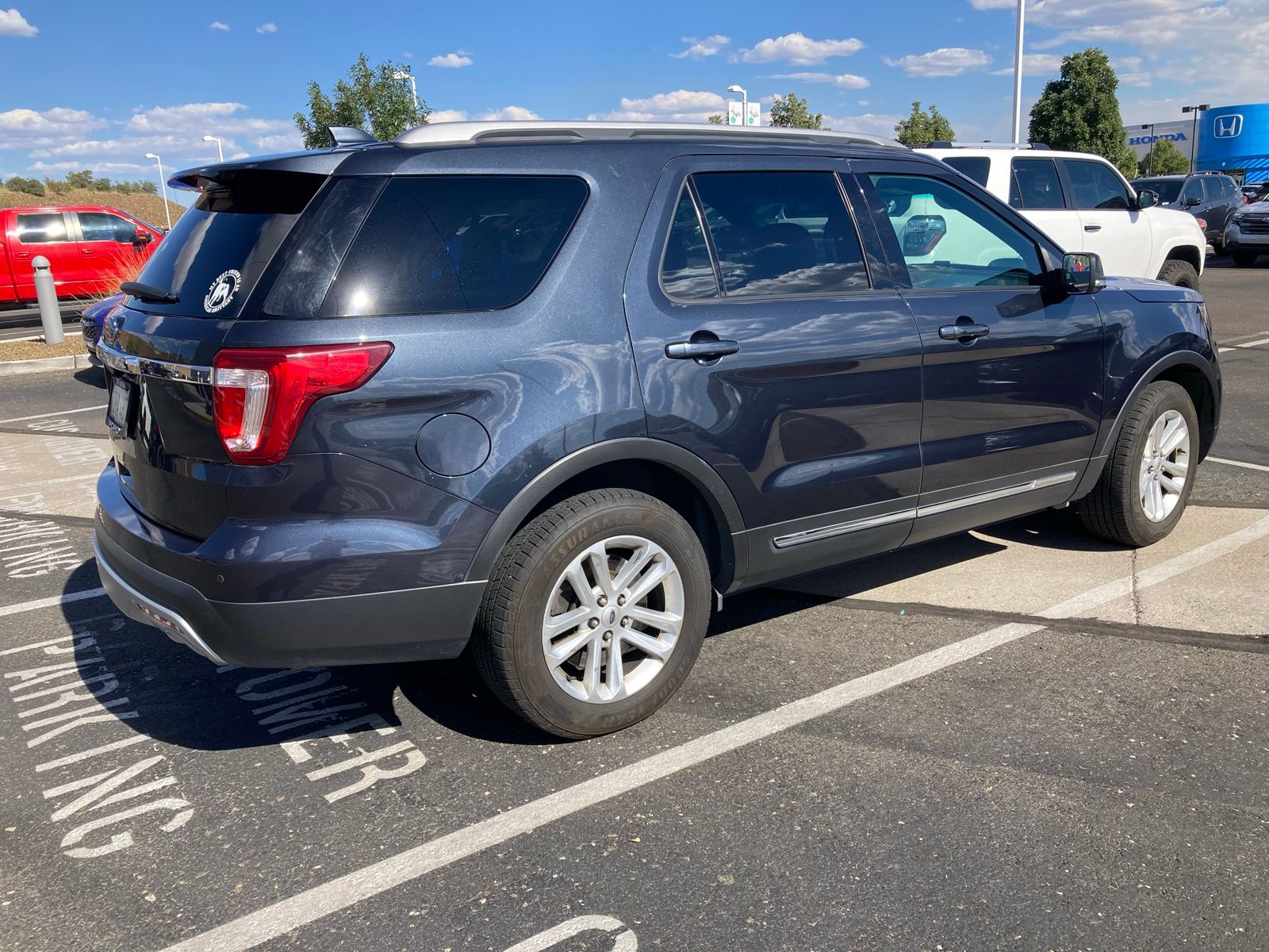 2017 Ford Explorer XLT 4