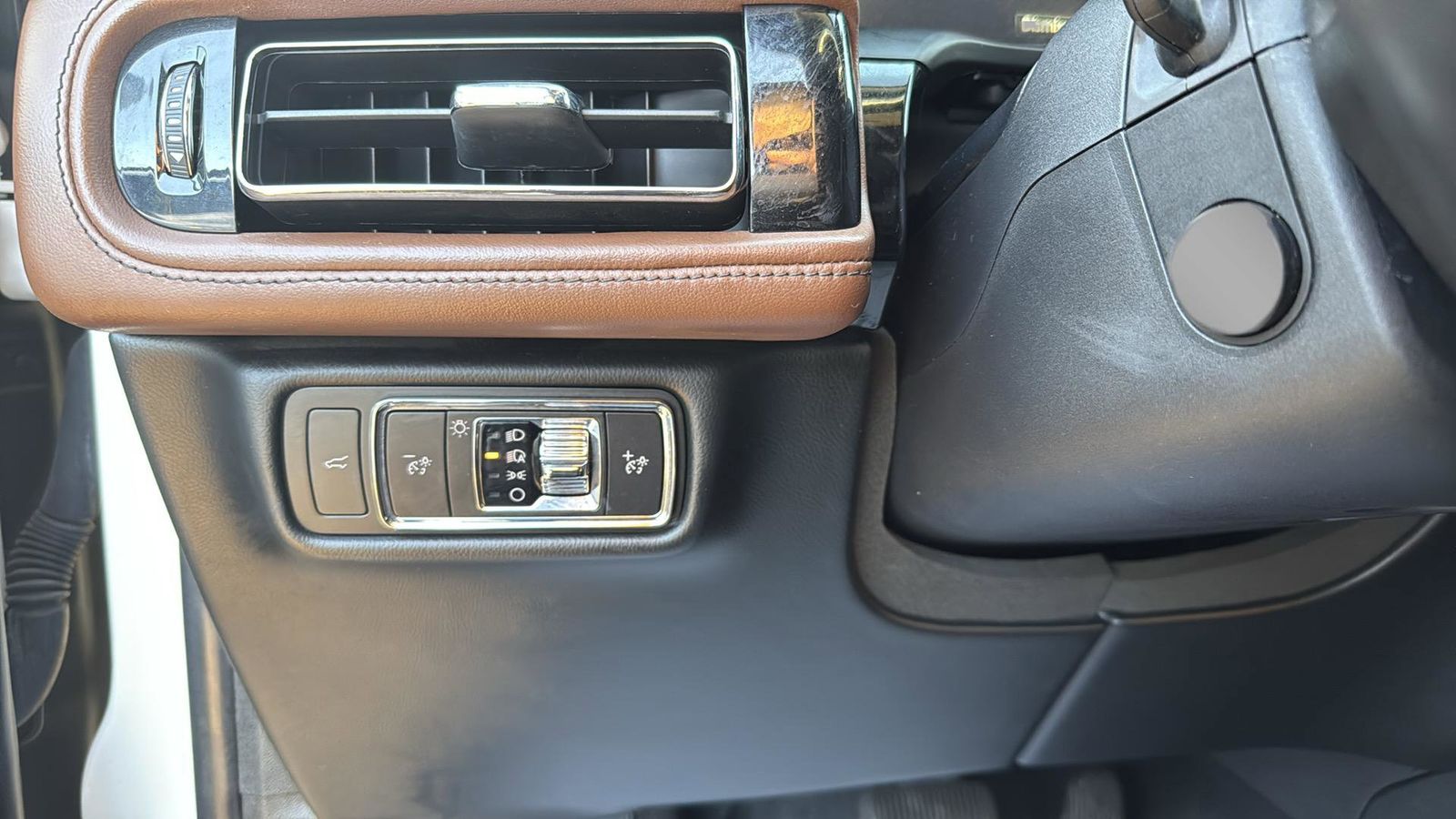 Used Car 2022 Lincoln Aviator  Reserve For Sale Under $40,000 In Austin, Texas
