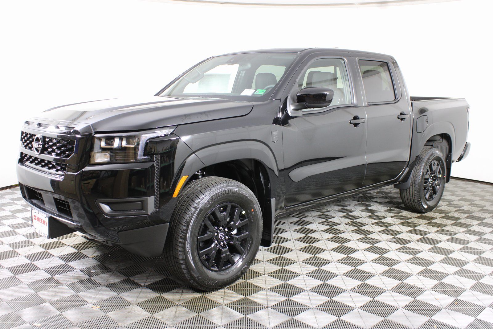 View vehicle photo 3