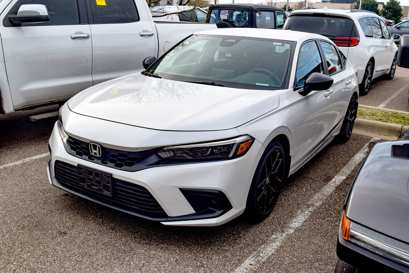 Platinum White Pearl 2024 Honda Civic Hatchback Sport FWD Hatchback Front-Wheel Drive Continuously Variable Transmission