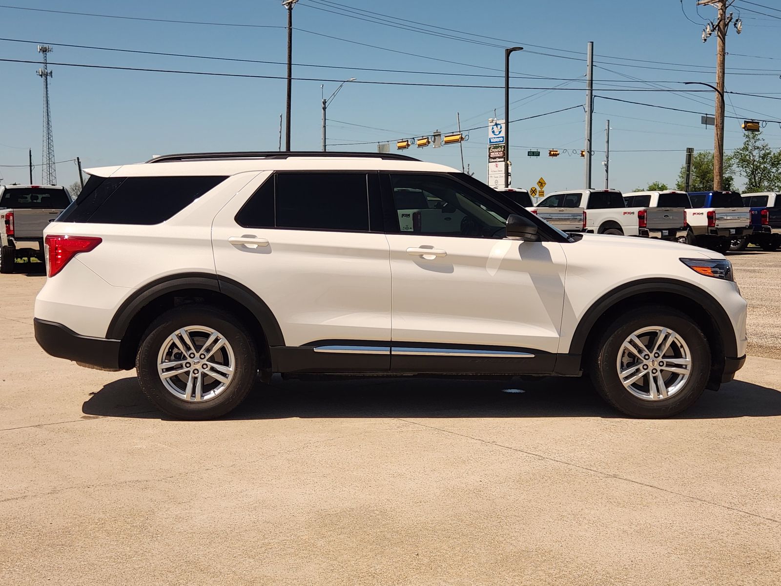 View vehicle photo 7