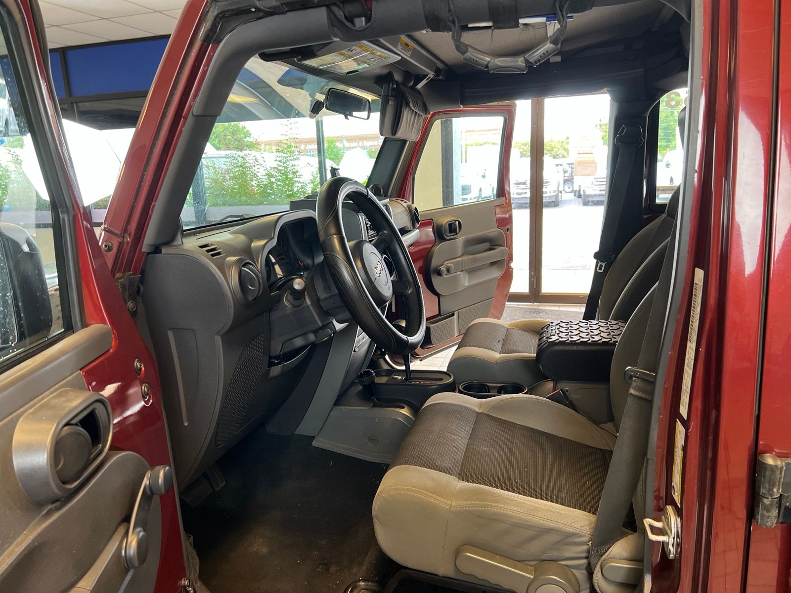 Used 2007 Red Rock Crystal Pearlcoat Jeep Unlimited X image 8