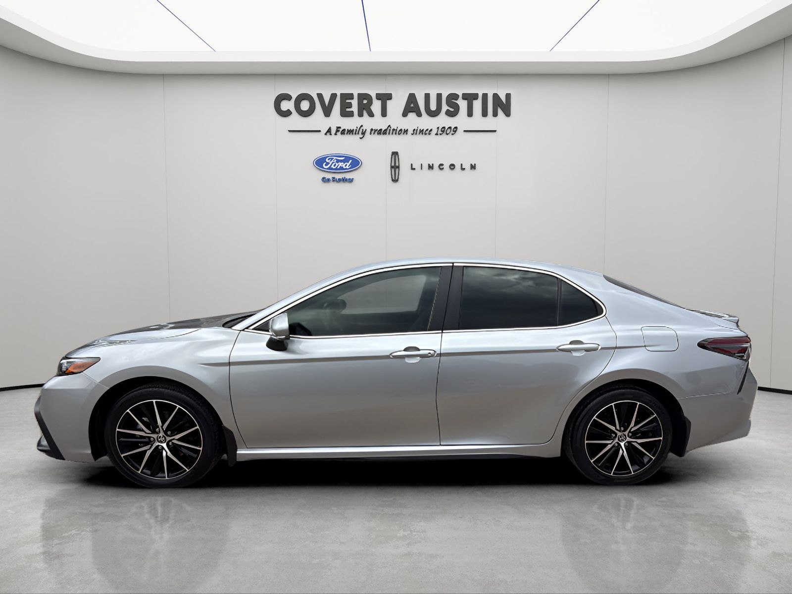Used Car 2023 Toyota Camry  Se For Sale Under $30,000 In Austin, Texas