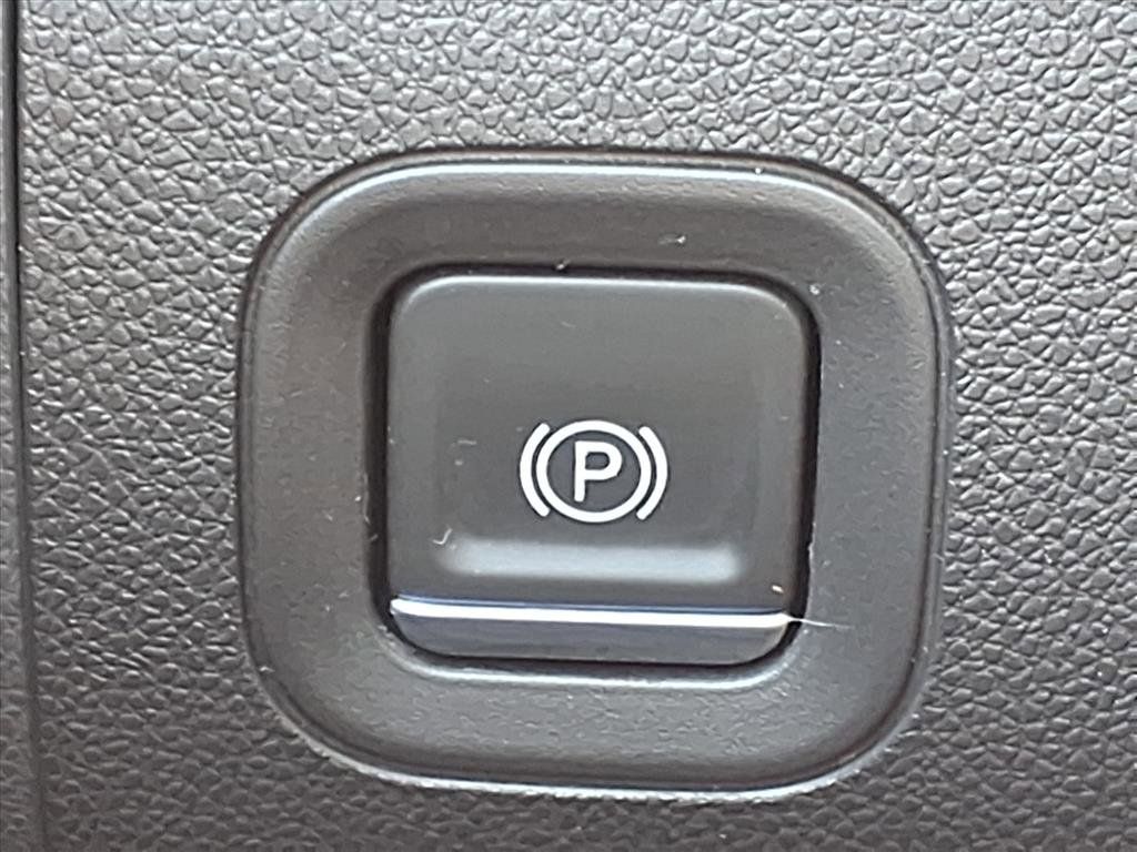 2020 GMC Sierra 1500 SLT Black at North Houston Mitsubishi