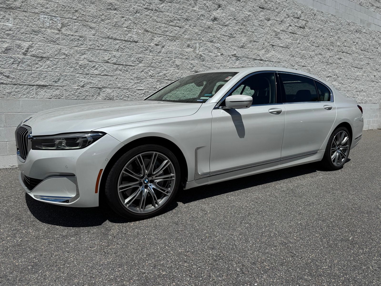 White Metallic 2020 BMW 7 Series Sedan All-Wheel Drive 8-Speed Automatic
