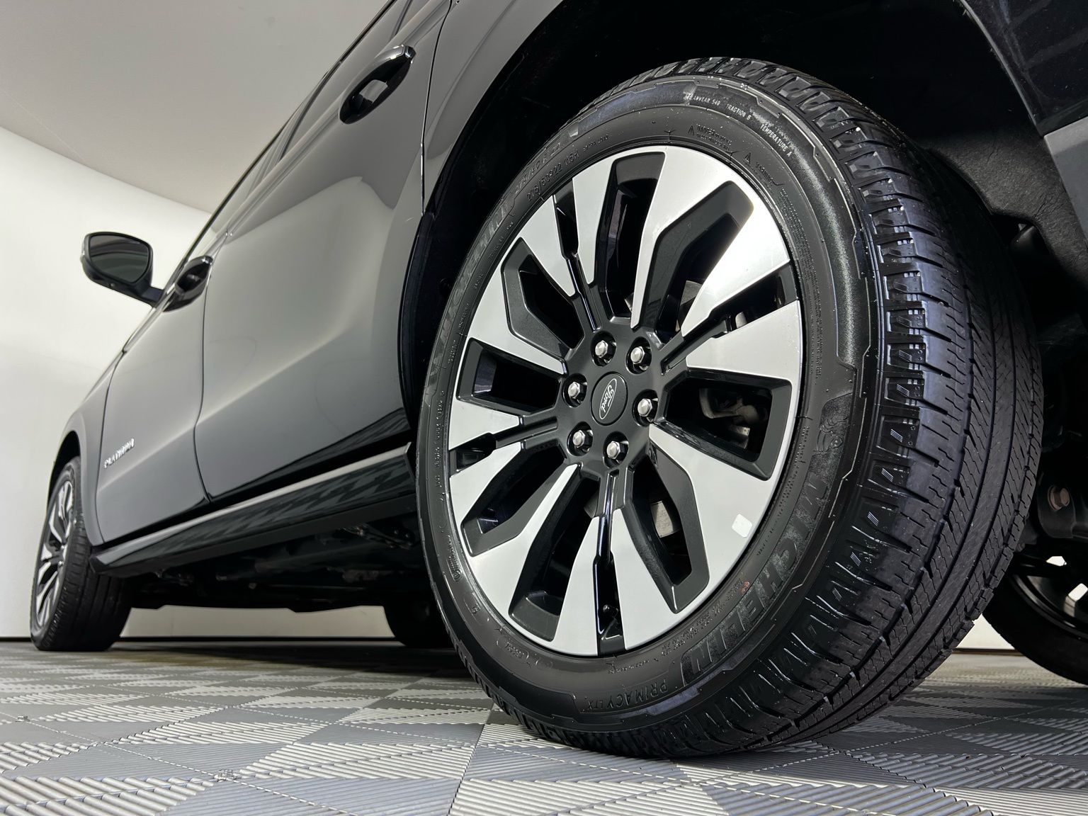 Thumbnail: 2025 Ford Expedition MAX - 17