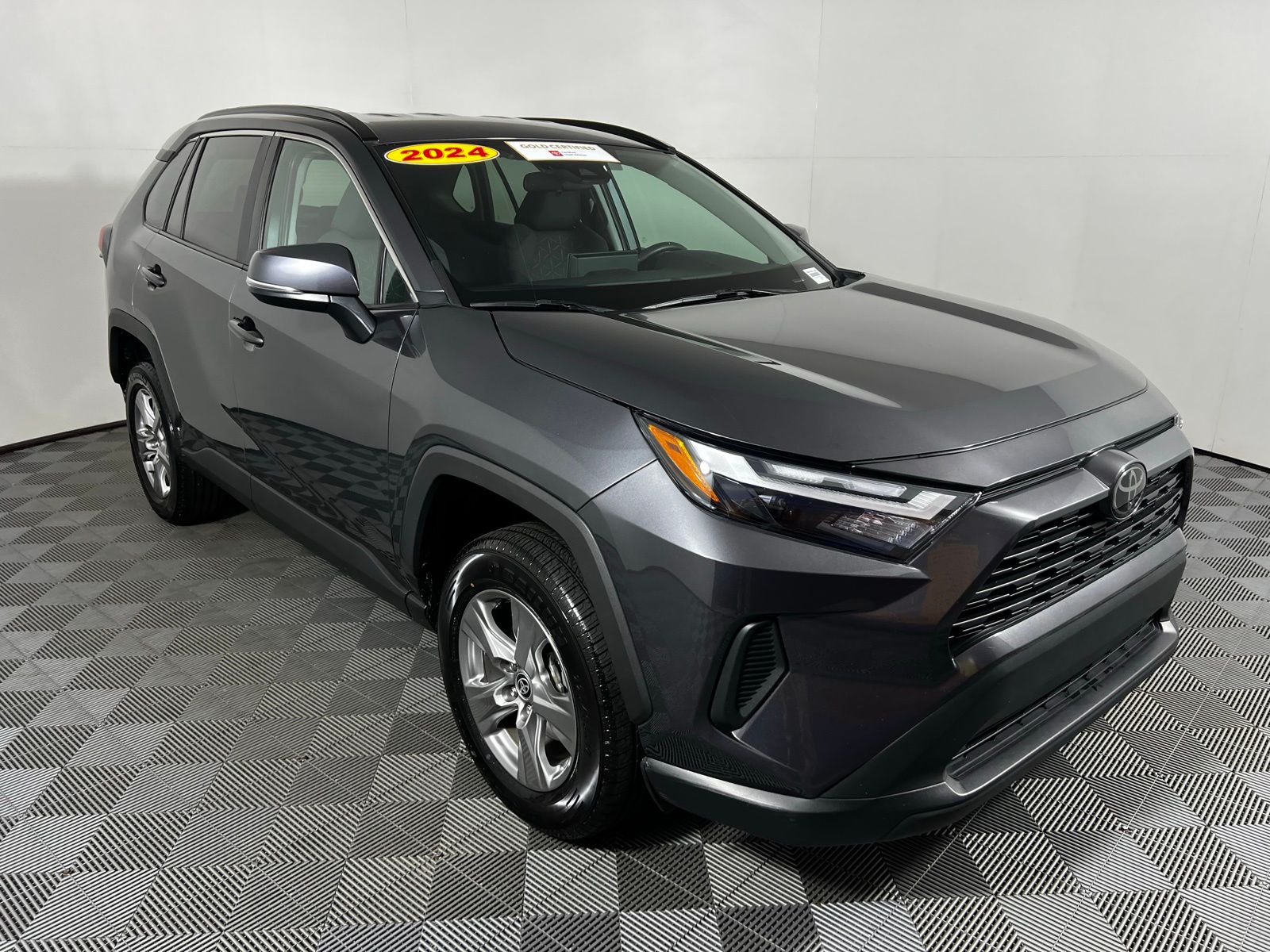 Thumbnail: 2024 Toyota RAV4 - 3