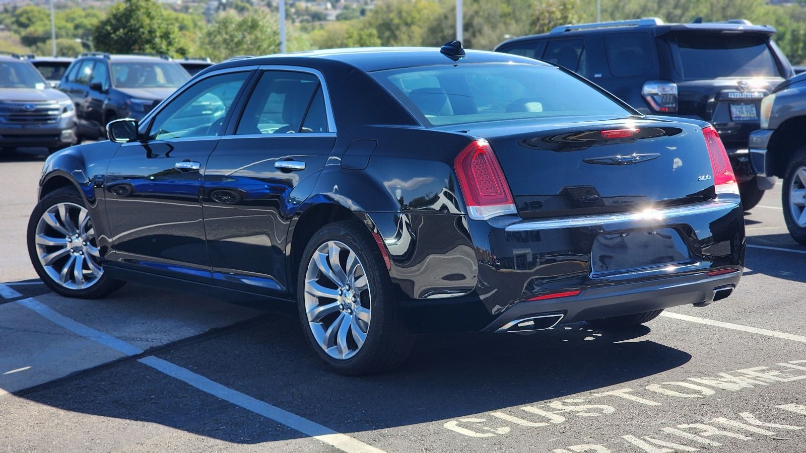 2018 Chrysler 300 Limited 5