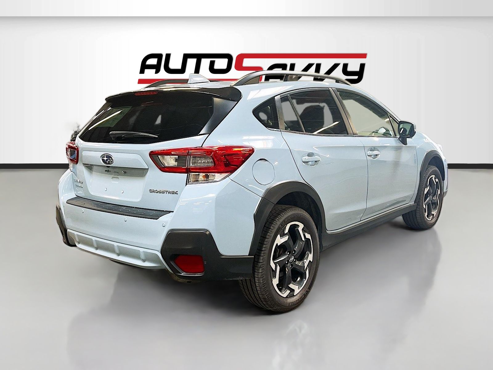 Used 2023 Gray Subaru Limited image 7