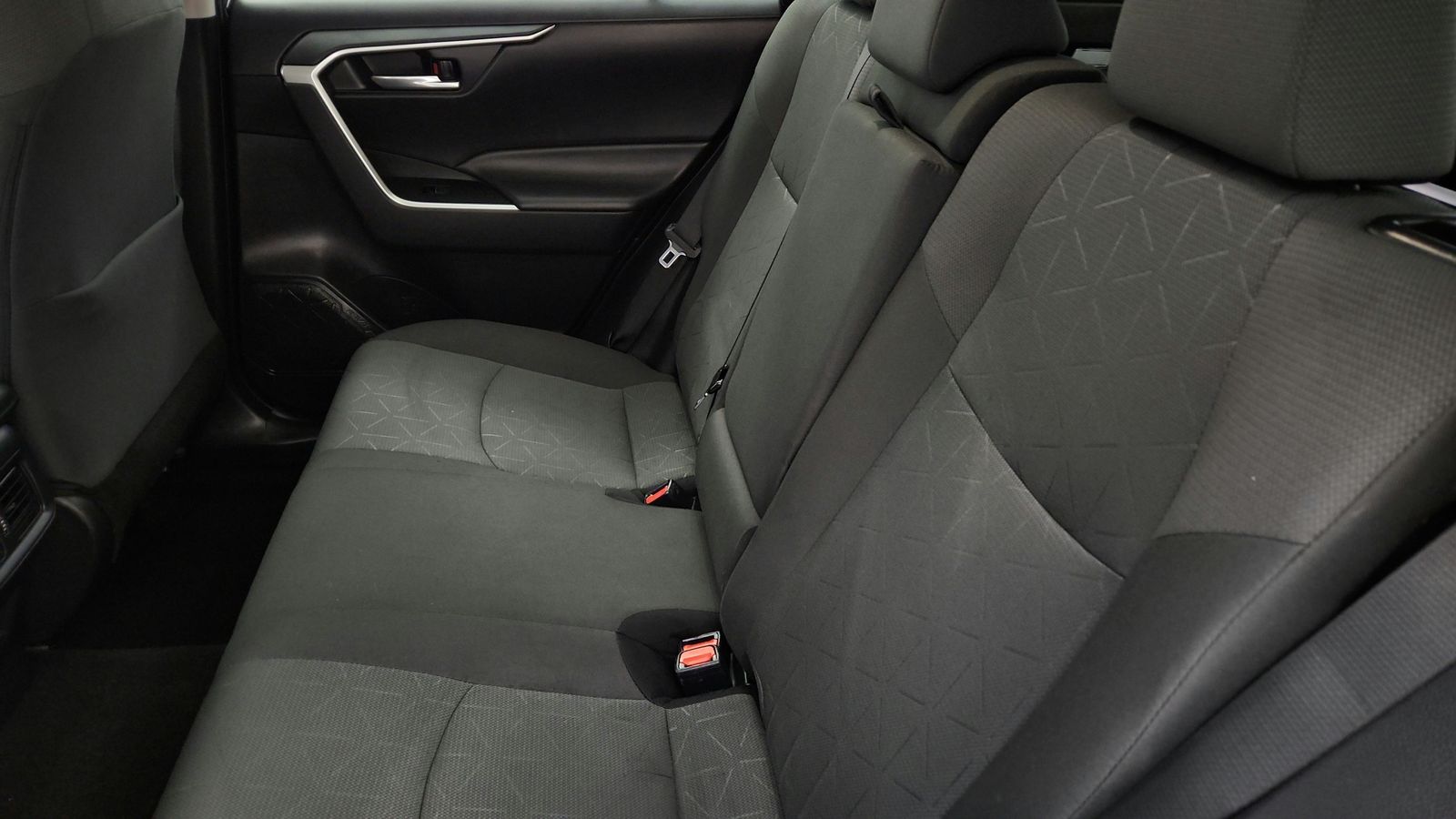 Used 2024  Toyota XLE image 37