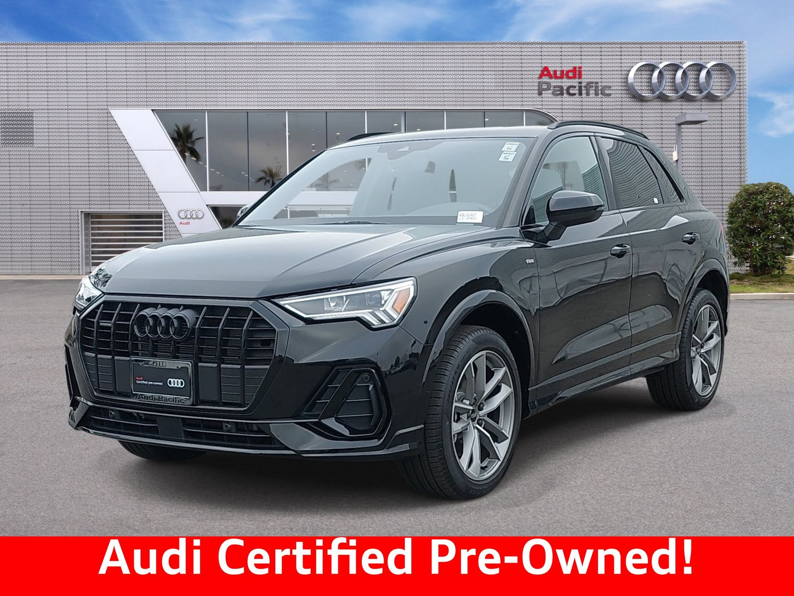 Black Metallic 2025 Audi Q3 SUV / Crossover All-Wheel Drive 8-Speed Automatic