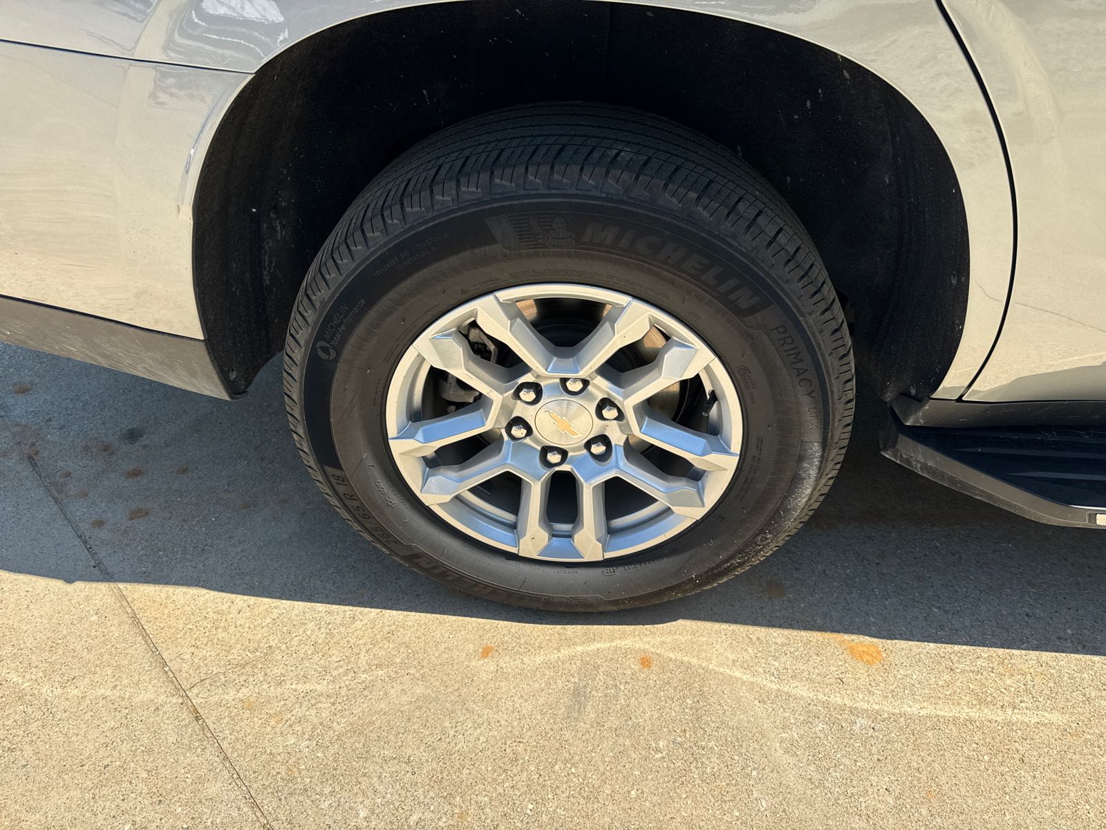 Used 2025 Gray Chevrolet LT image 17