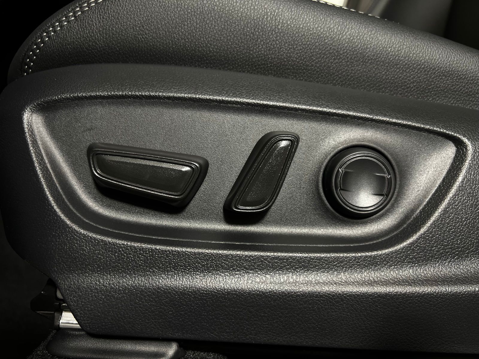 Thumbnail: 2026 Toyota Corolla Cross - 11