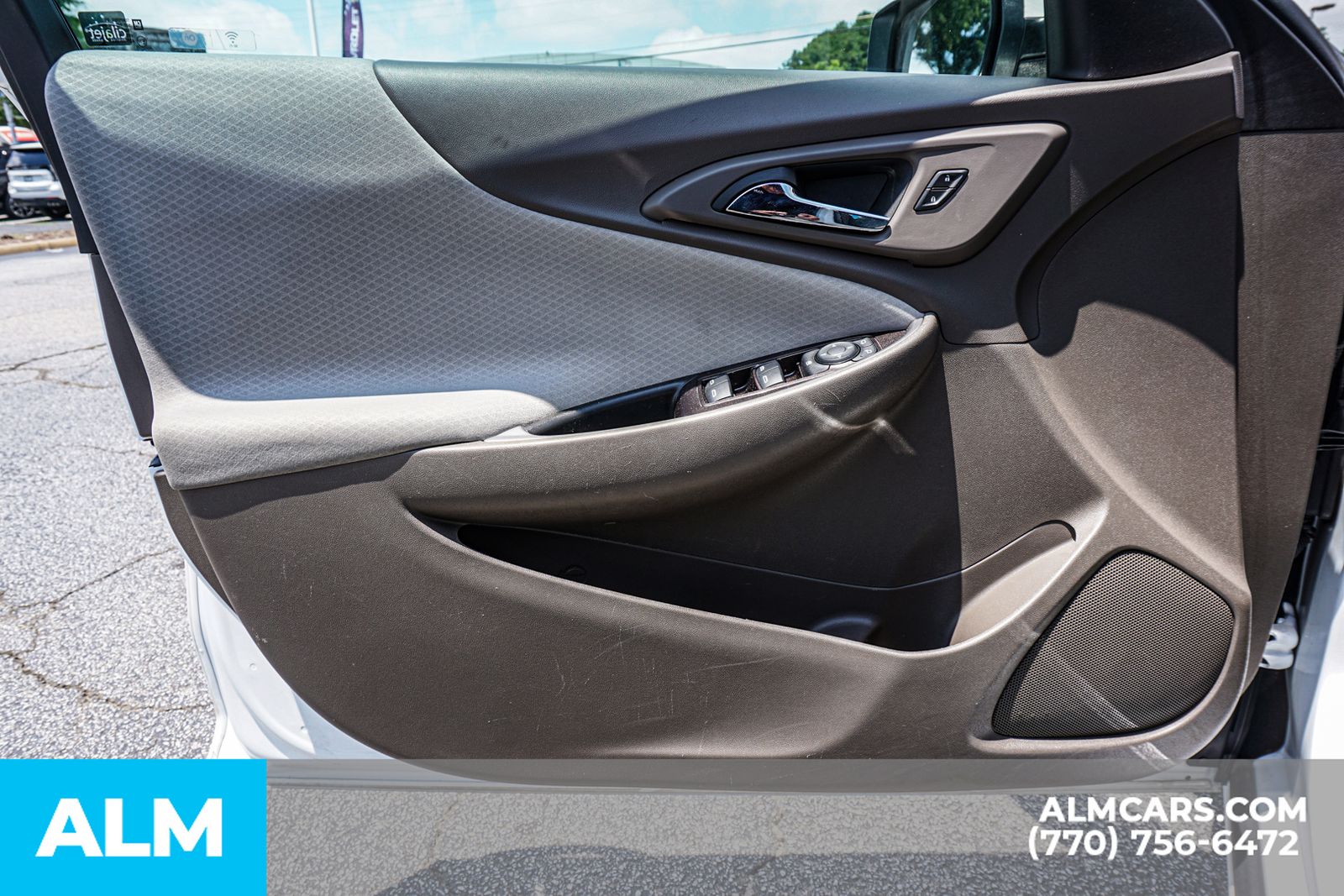Used 2024 White Chevrolet LT image 53