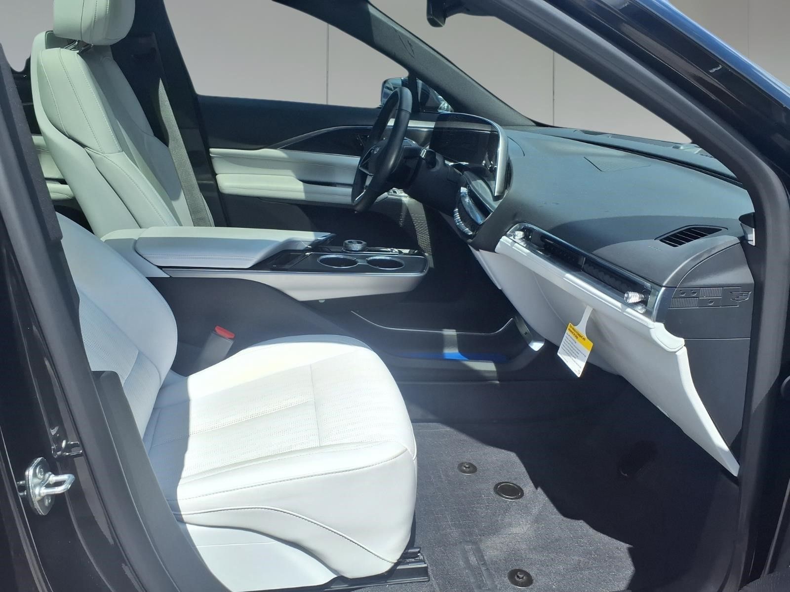 2024 Cadillac LYRIQ Luxury Black at Ultimate Motorsports
