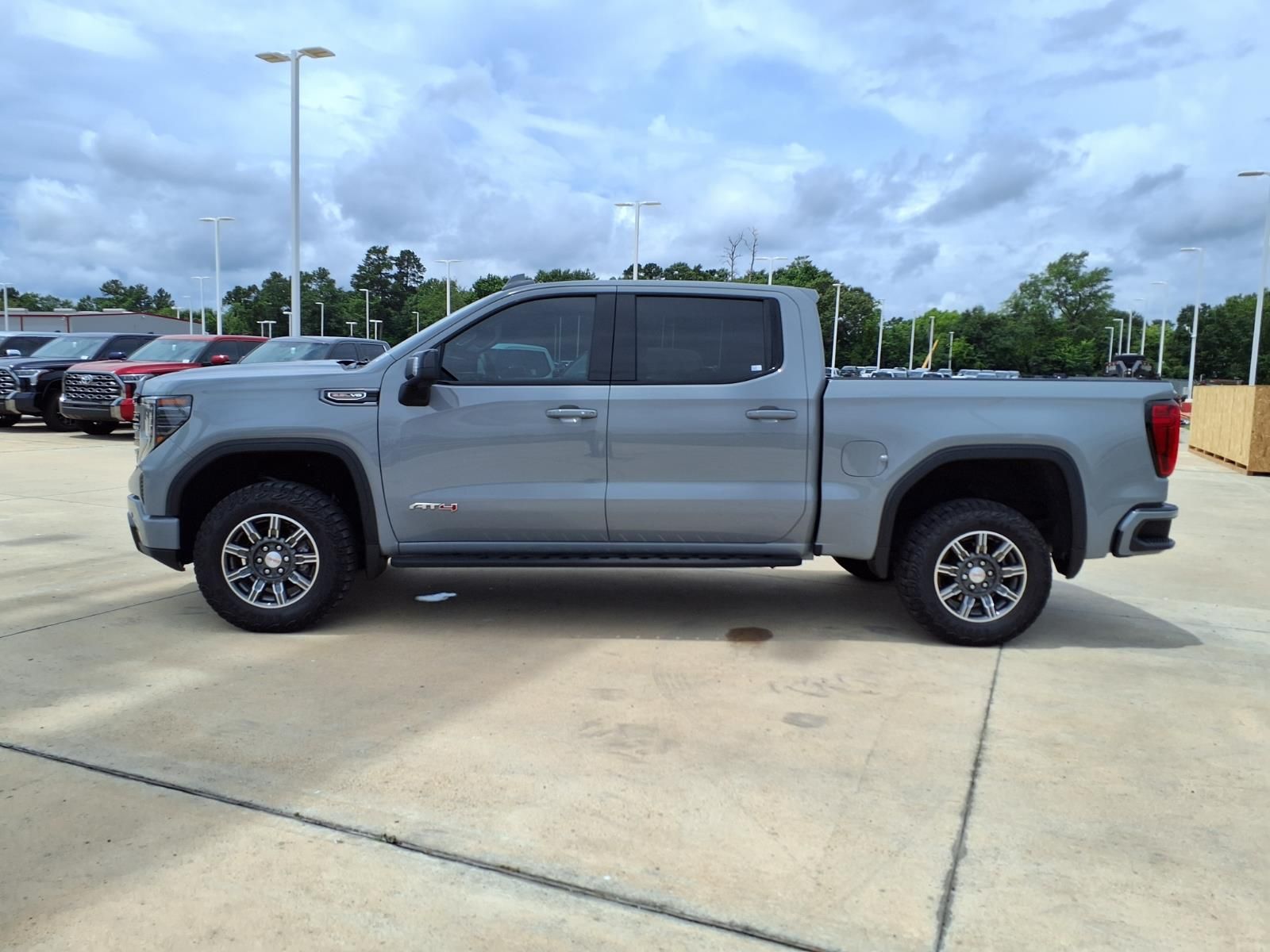2024 GMC Sierra 1500 AT4 - 7