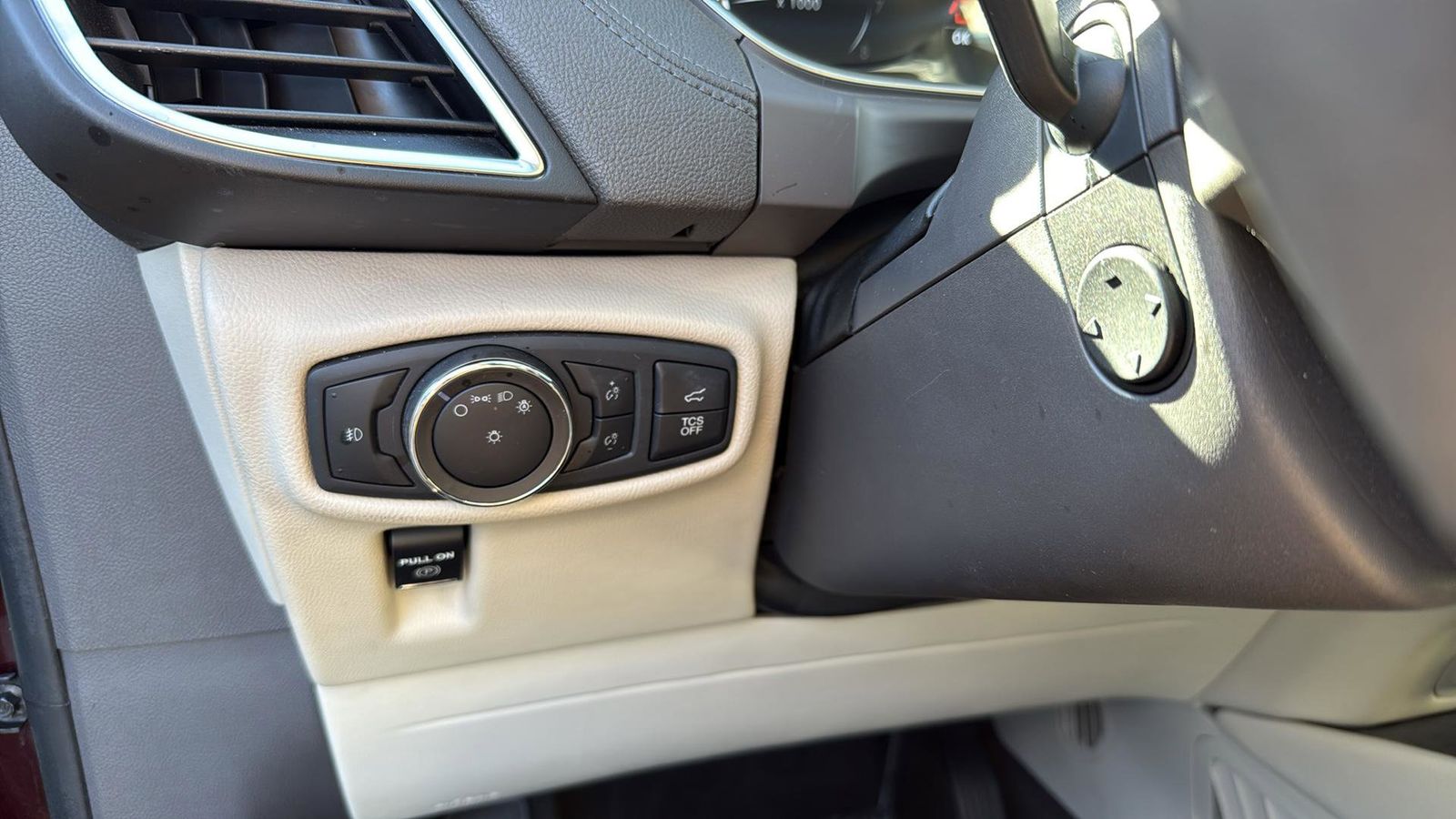 Used Car 2020 Lincoln Nautilus  Reserve For Sale Under $30,000 In Austin, Texas