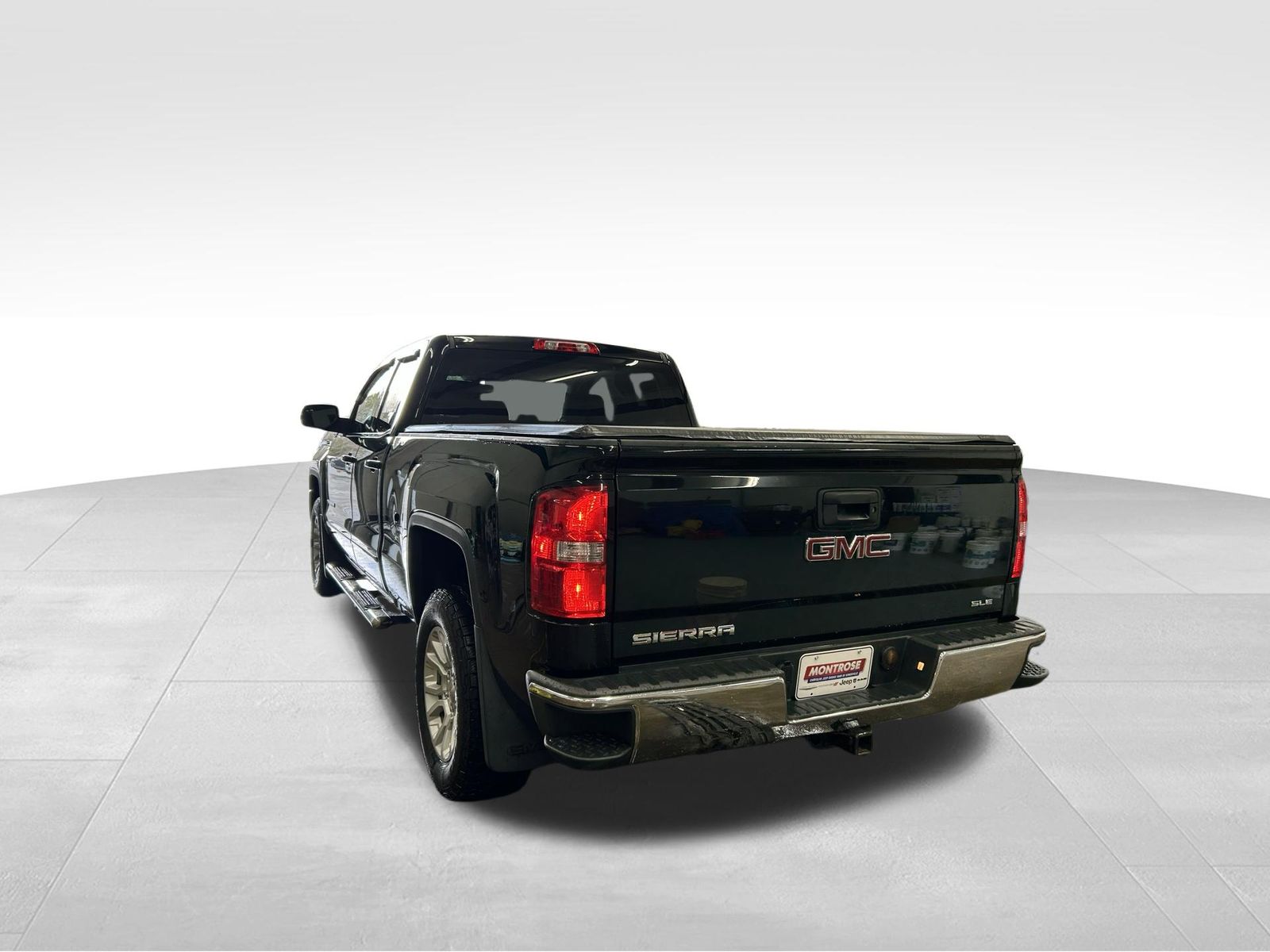 View vehicle photo 4