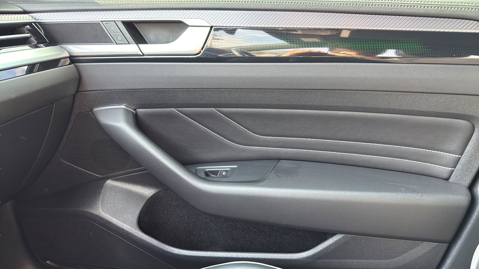 Used Car 2023 Volkswagen Arteon  2.0t Sel R-line For Sale Under $35,000 In Austin, Texas