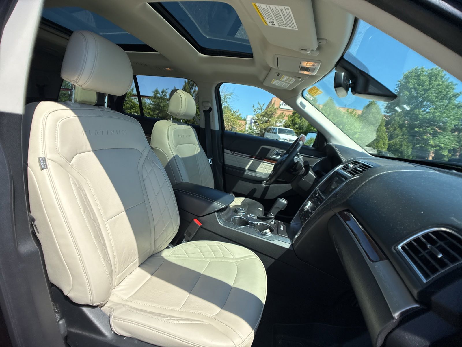 Used 2017 Shadow Black Ford Platinum image 27