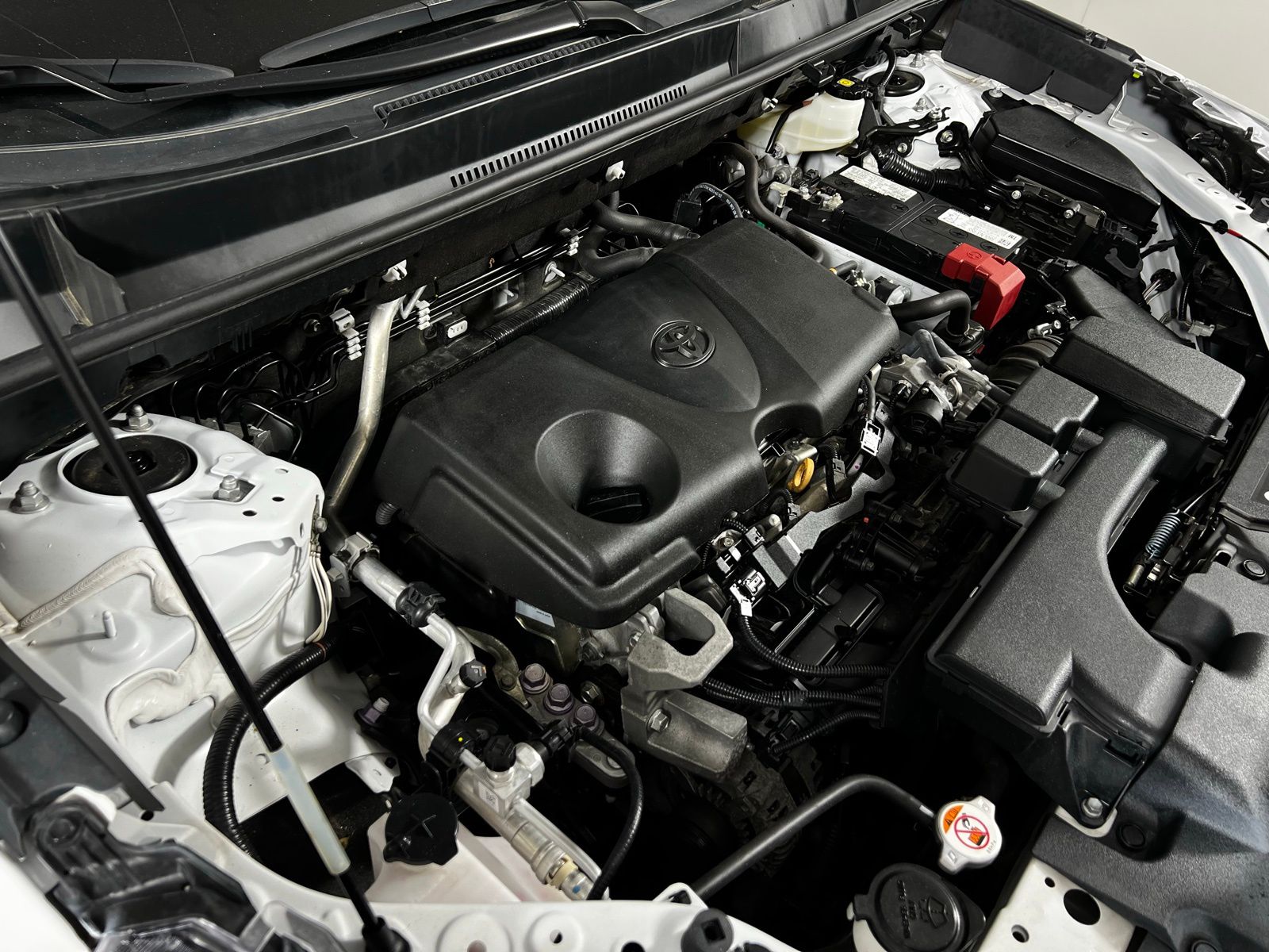 Thumbnail: 2024 Toyota RAV4 - 10