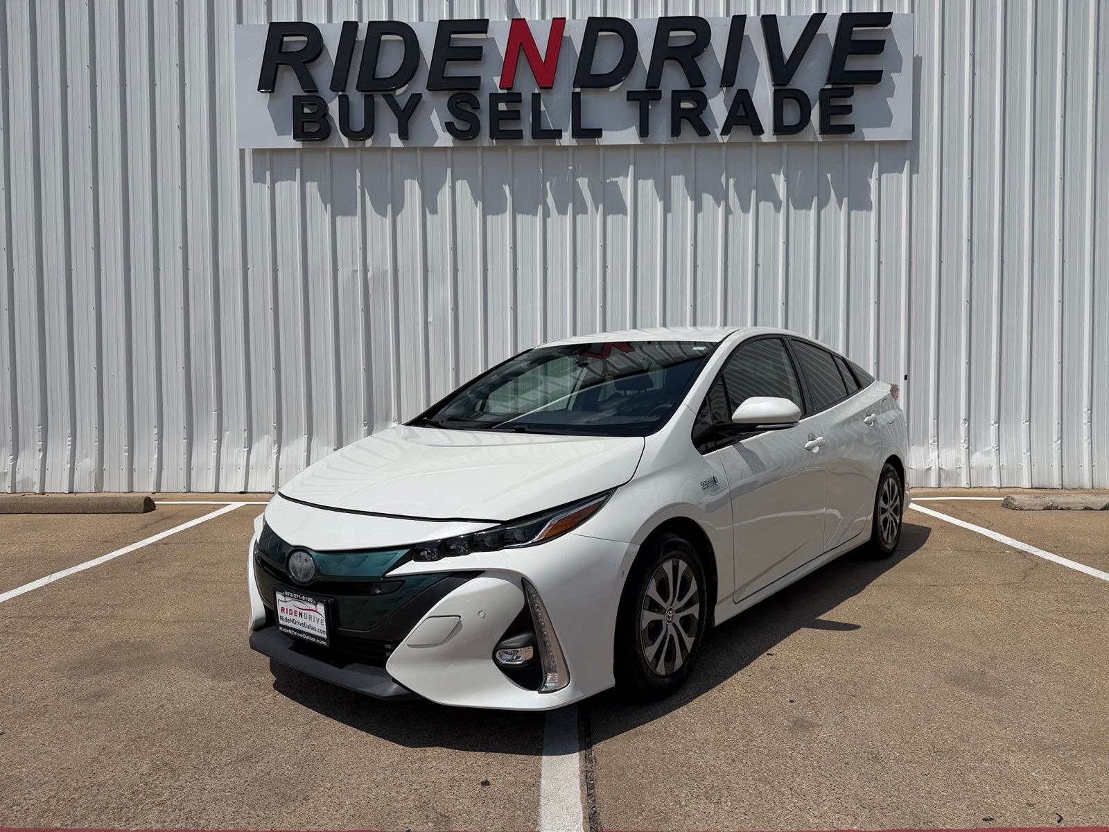  2020 Toyota Prius Prime Limited FWD   