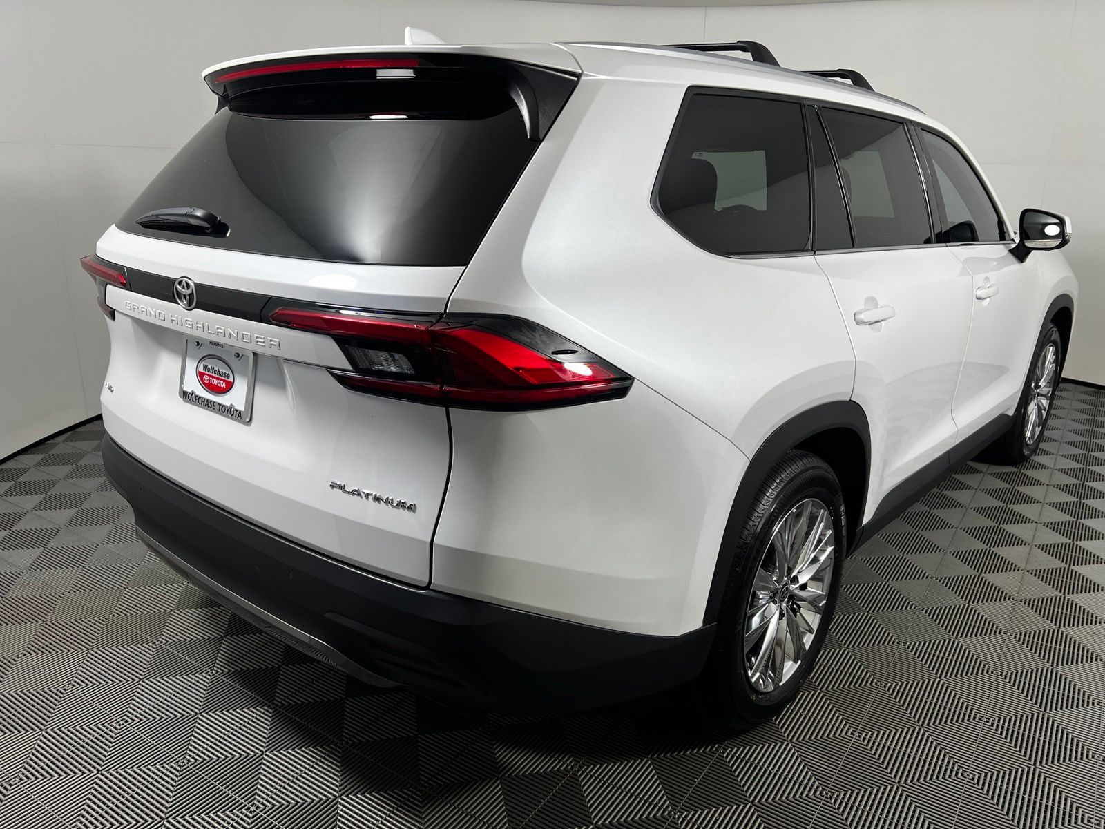 Thumbnail: 2024 Toyota Grand Highlander - 5