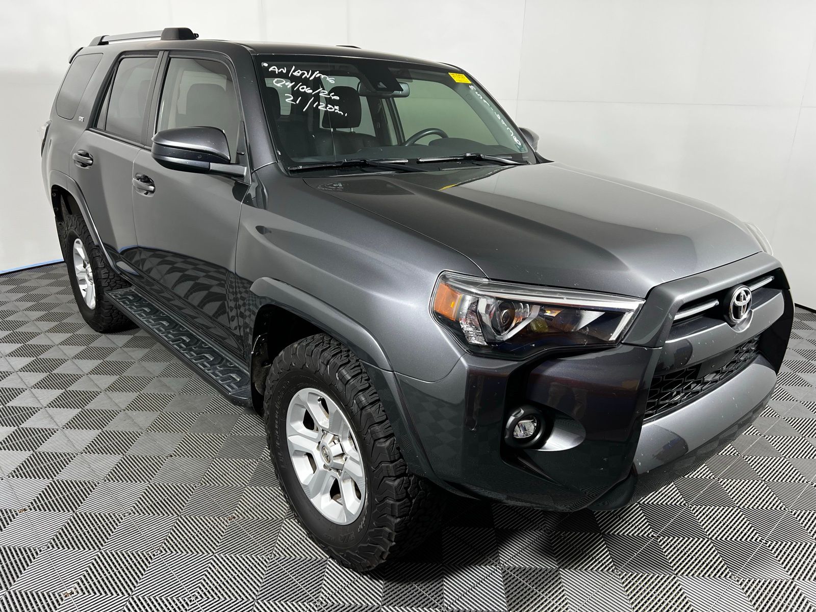 Thumbnail: 2021 Toyota 4Runner - 3