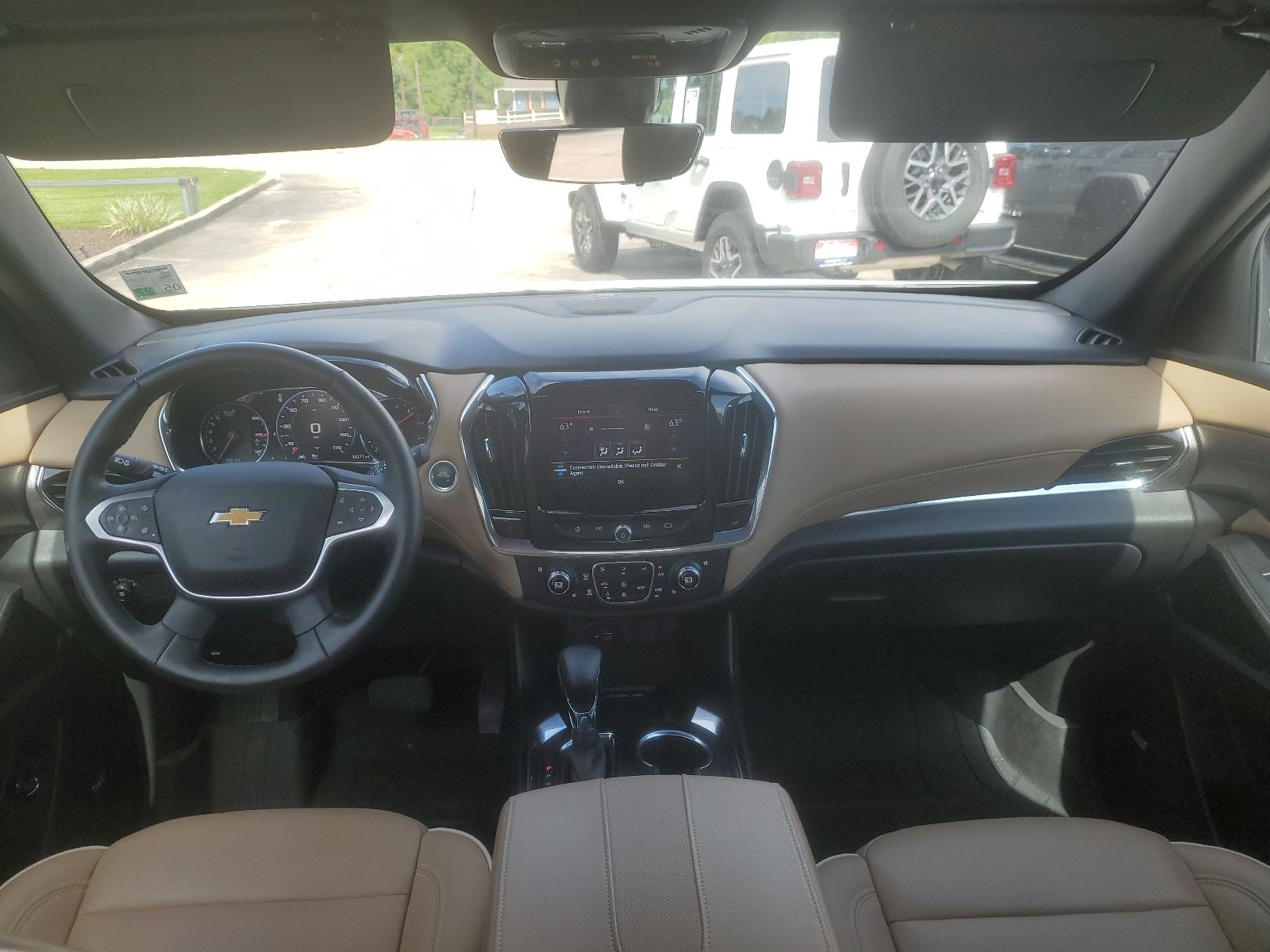 2023 Chevrolet Traverse Premier White at Royal Nissan