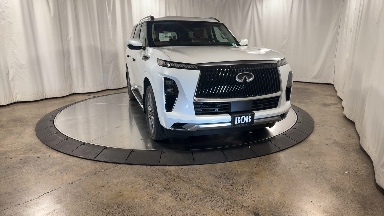 2025 Infiniti QX80 Luxe photo 4