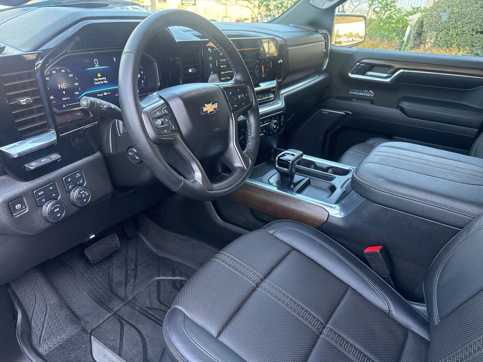 Used 2024 Gray Chevrolet High Country image 7