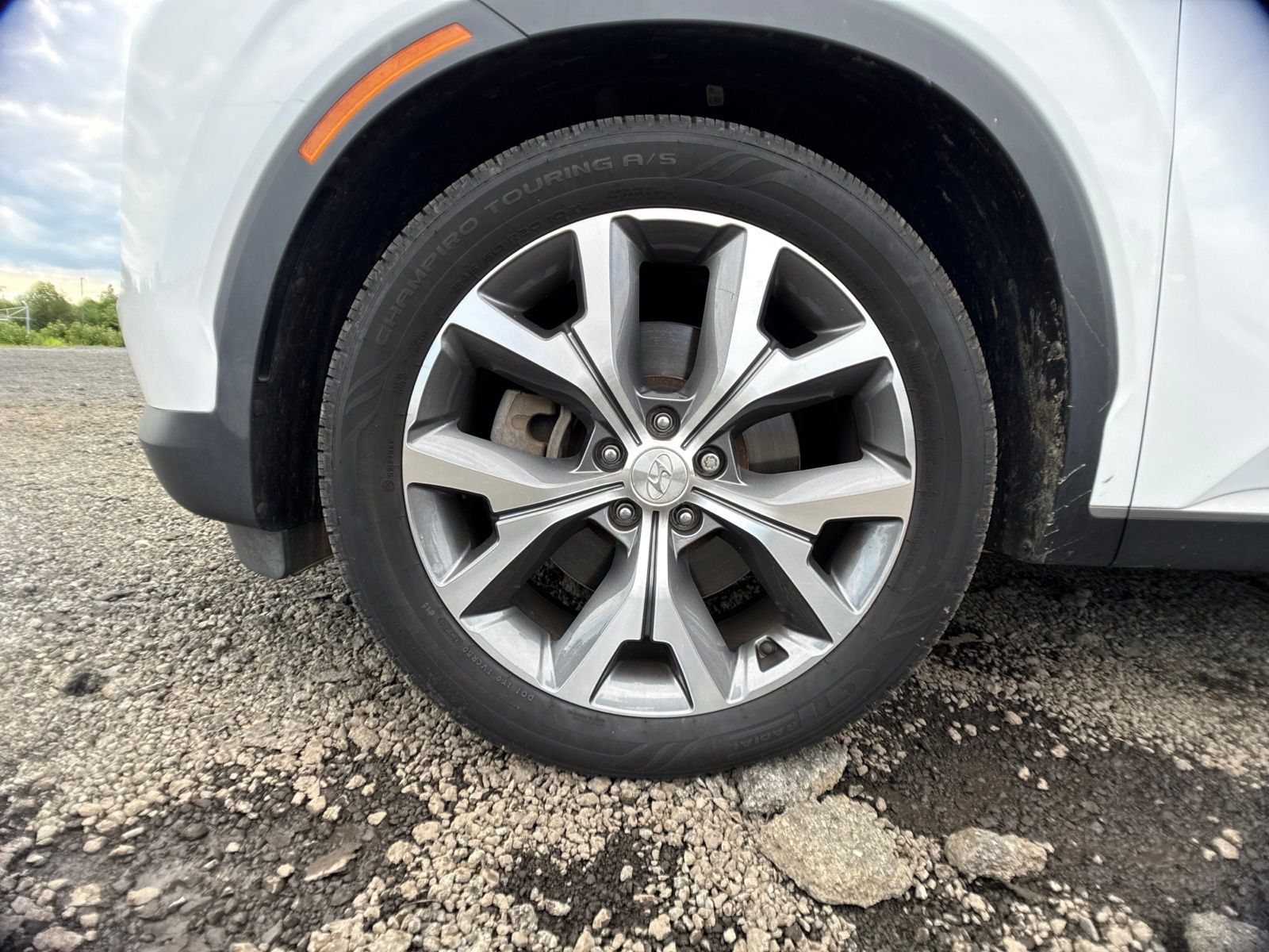 Used 2022 White Hyundai SEL image 29
