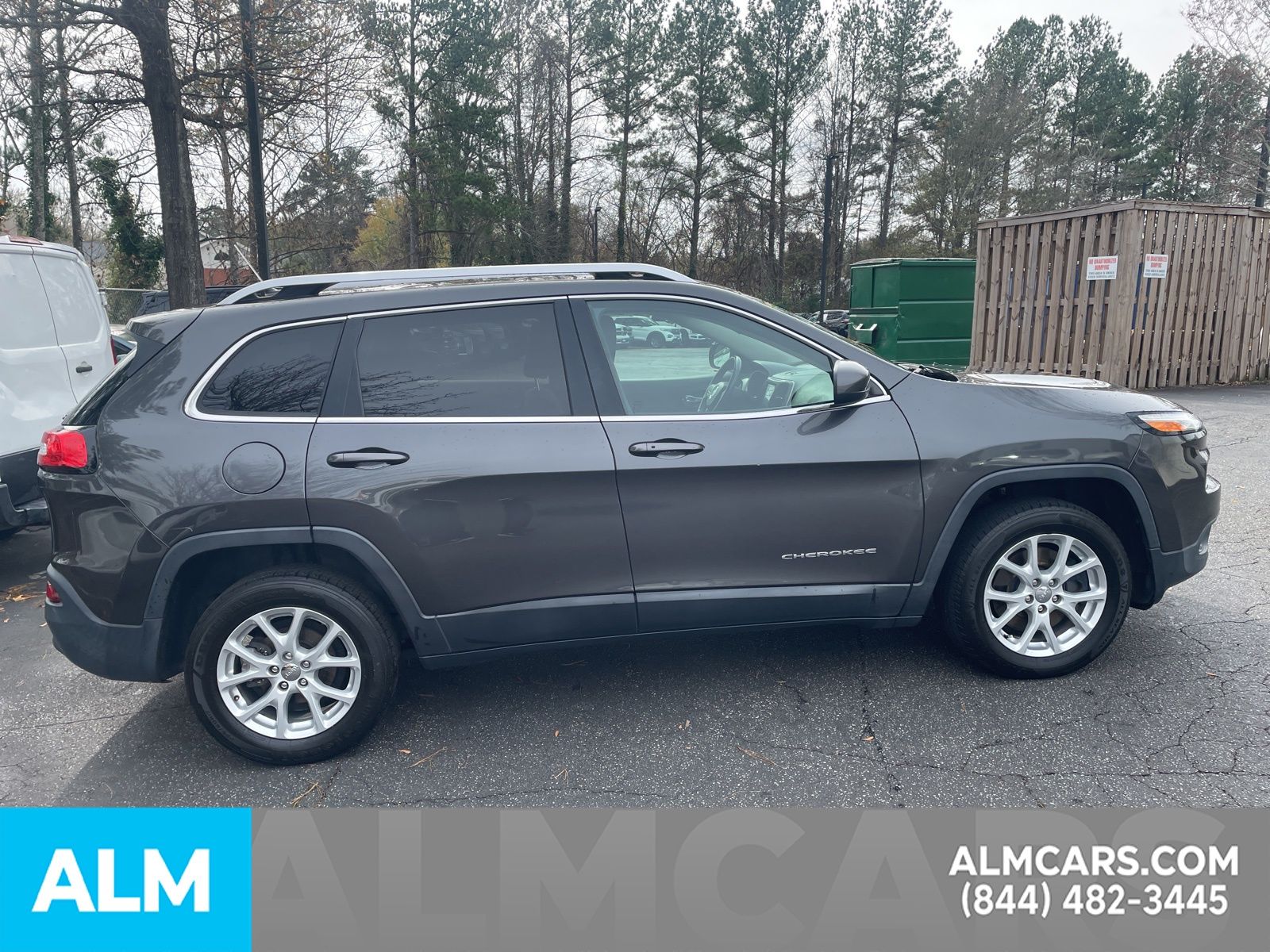 2015 Jeep Cherokee Latitude photo 3