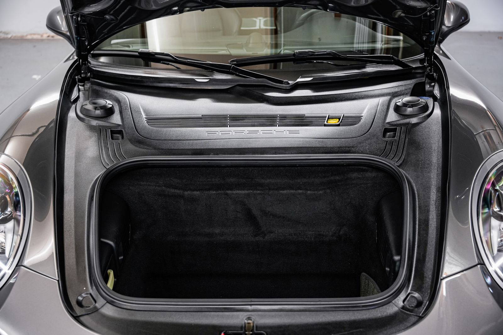 2013 Porsche 911 Carrera 4S — photo 42