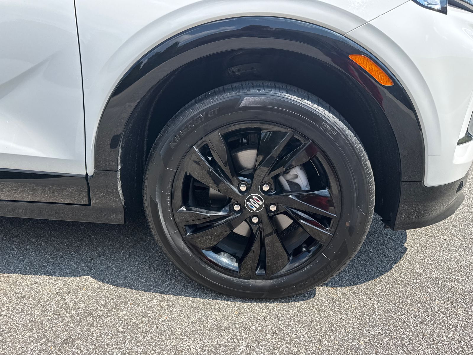 2024 Buick Encore GX Sport Touring photo 12