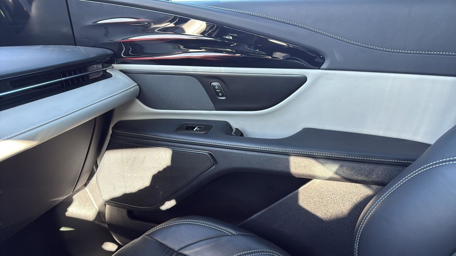 Used Car 2024 Lincoln Nautilus  Reserve For Sale Under $60,000 In Austin, Texas