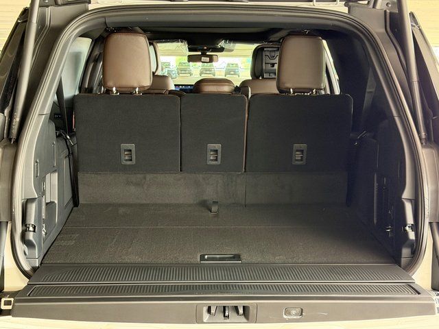 New 2026 Star White Metallic Tri-Coat Ford King Ranch image 14