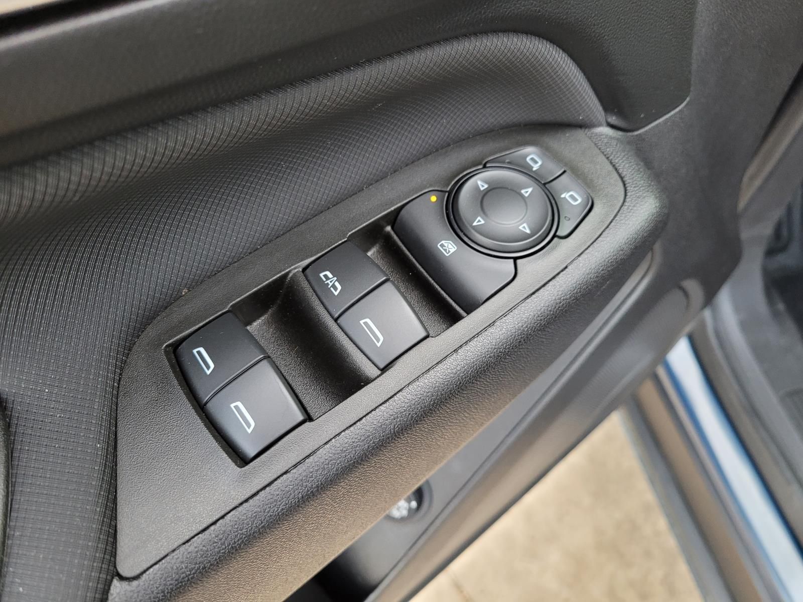 used 2024 Chevrolet Equinox car, priced at $23,990