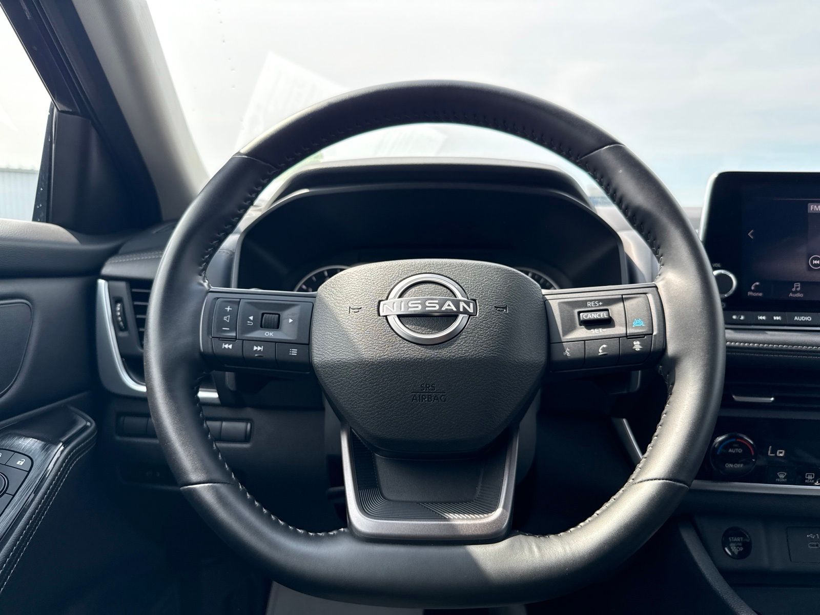 2025 Nissan Rogue image 17