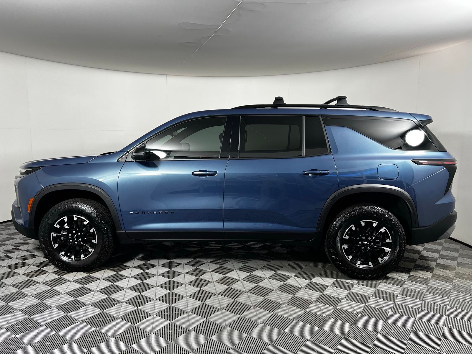 Thumbnail: 2025 Chevrolet Traverse - 8